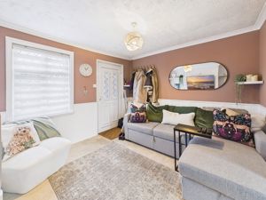 Sitting Room - click for photo gallery